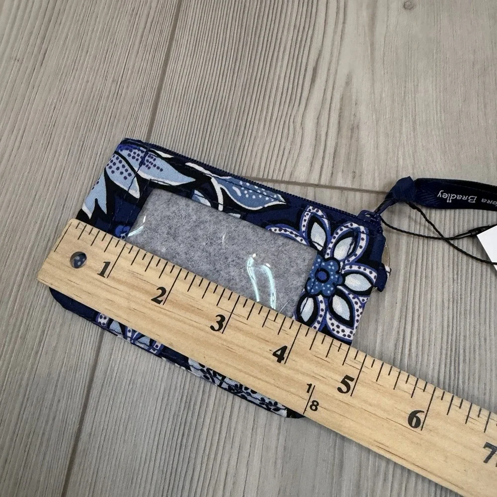 Vera Bradley TROPICS TAPESTRY Zip‎ ID Case NWT Blue
